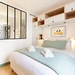 Pick A Flat's In Saint Germain - Rue Corneille