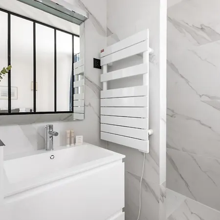Pick A Flat's In Saint Germain - Rue Corneille * Paris