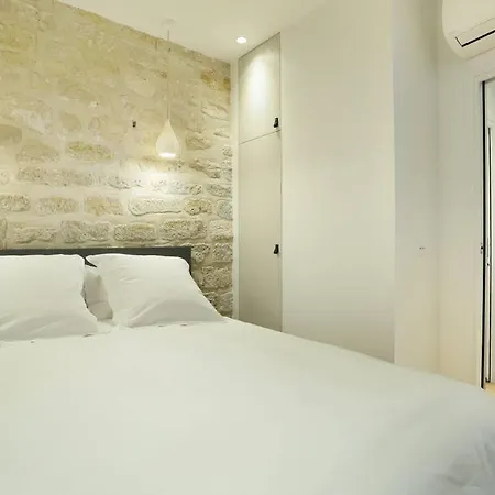 Pick A Flat's In Saint Germain - Rue Corneille * París