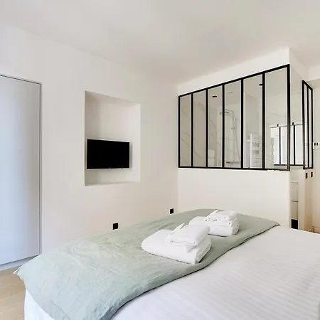 Pick A Flat's In Saint Germain - Rue Corneille * Paříž