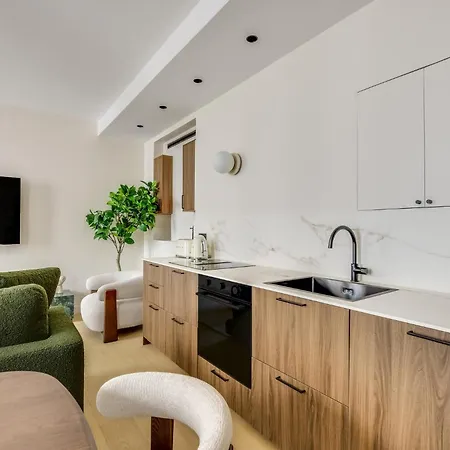 Pick A Flat's In Saint Germain - Rue Corneille Paris