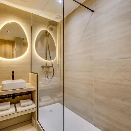 Pick A Flat's In Saint Germain - Rue Corneille * Paris