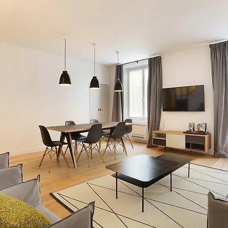 Pick A Flat's In Saint Germain - Rue Corneille Paris