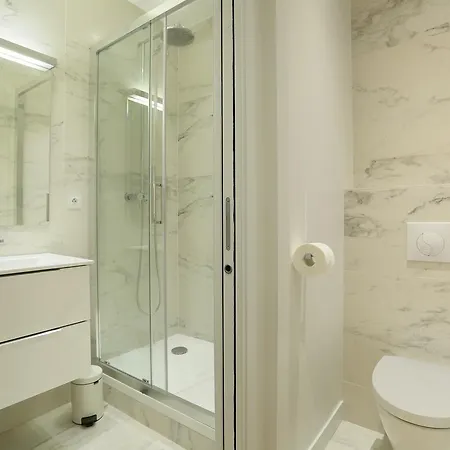 Pick A Flat's In Saint Germain - Rue Corneille Apartment