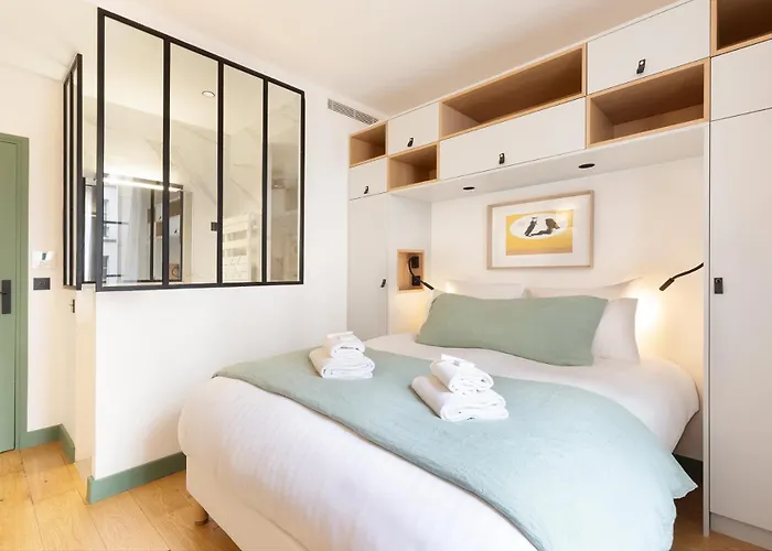 Pick A Flat's In Saint Germain - Rue Corneille